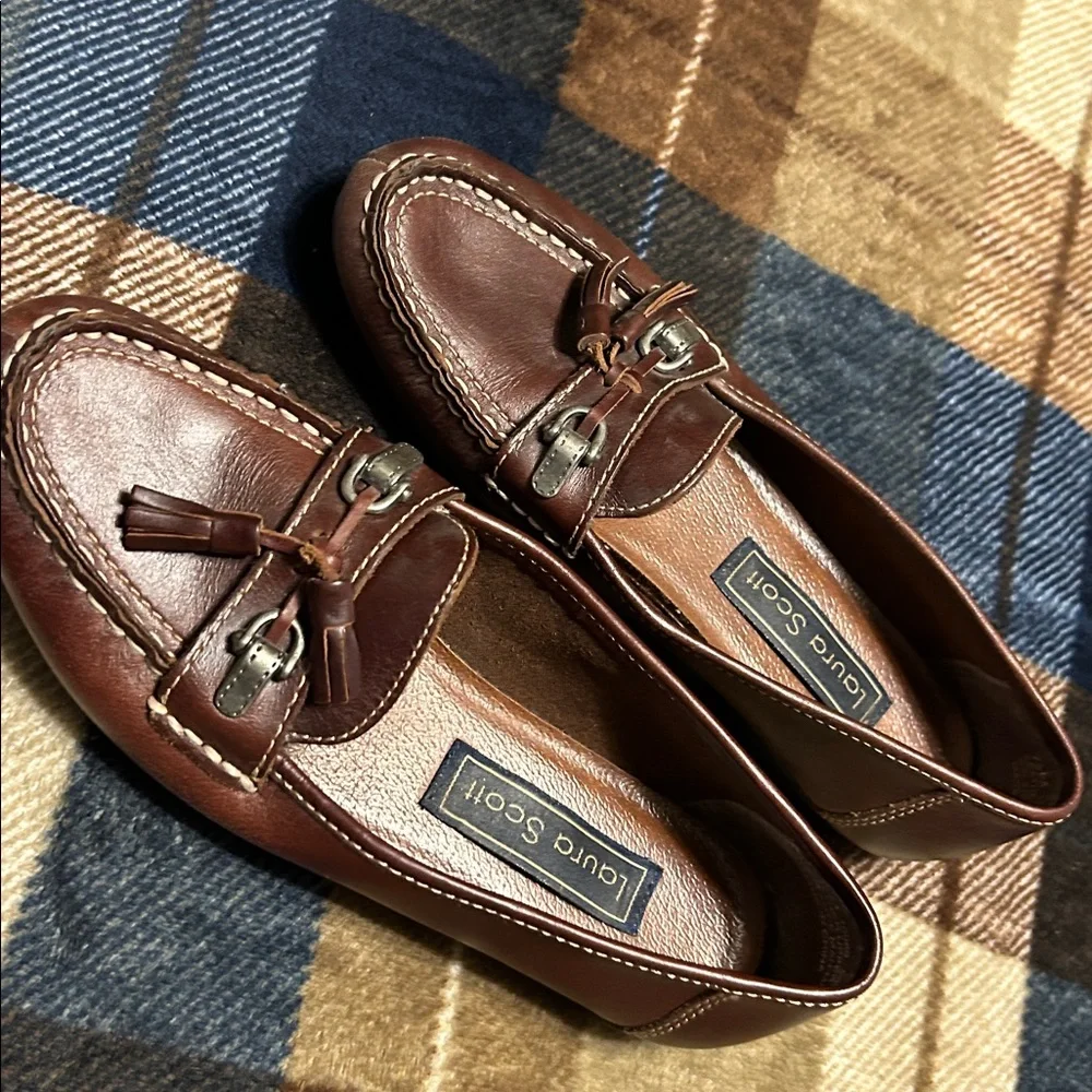 Laura Scott Chestnut Leather Loafers with Tassels